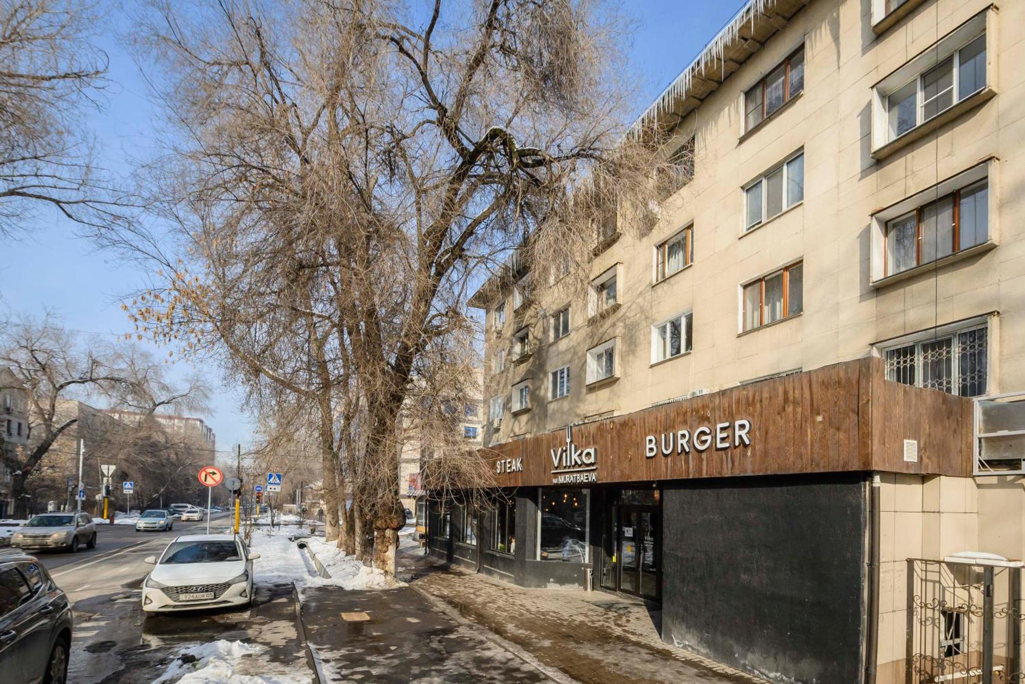 Mid-Century Charm Apartments В Центре Алматы Exterior foto