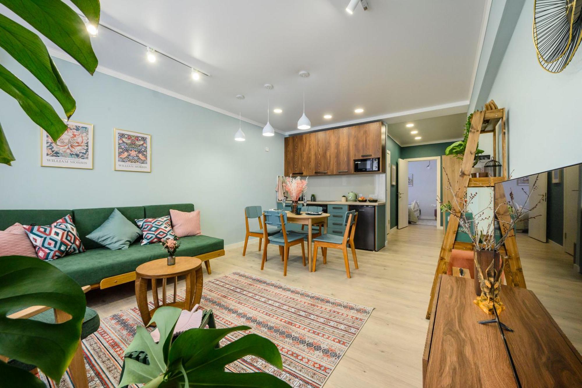 Mid-Century Charm Apartments В Центре Алматы Exterior foto